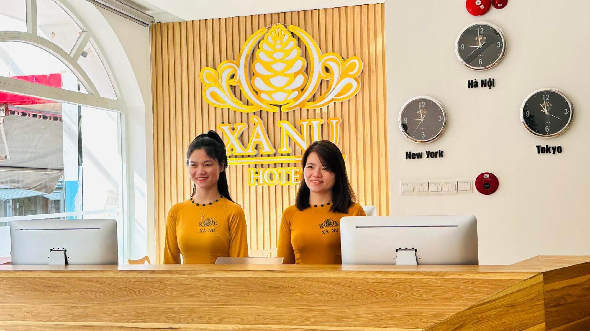 Khach San Xa Nu Hotell Kon Tum Exteriör bild